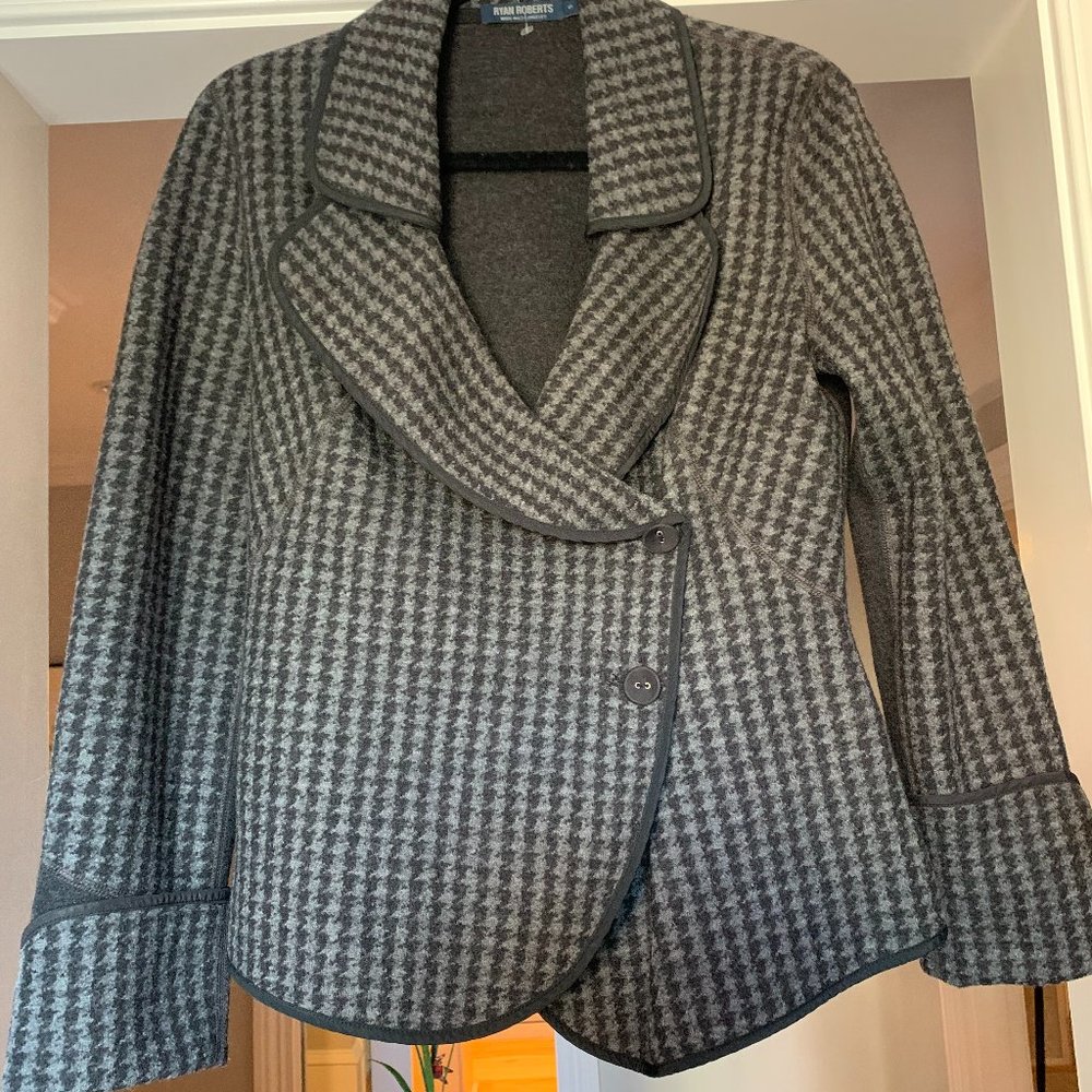 Ryan Roberts Gray and Black Wool Blazer.